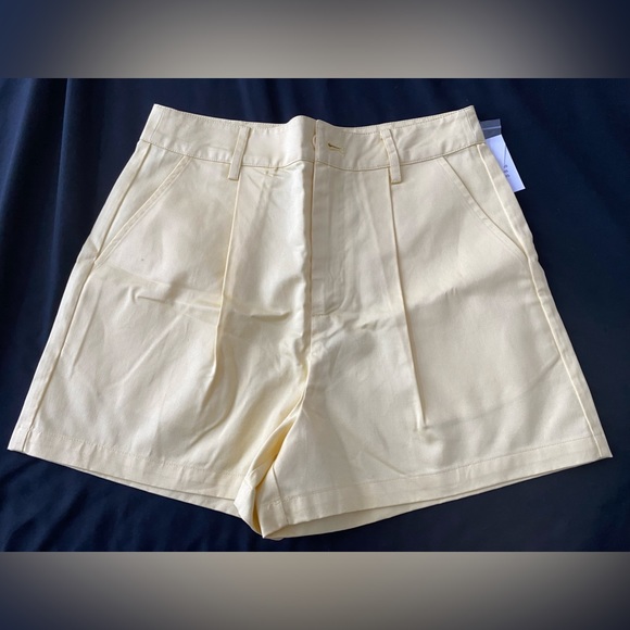 JUSTFAB YELLOW SHORTS - Picture 1 of 2